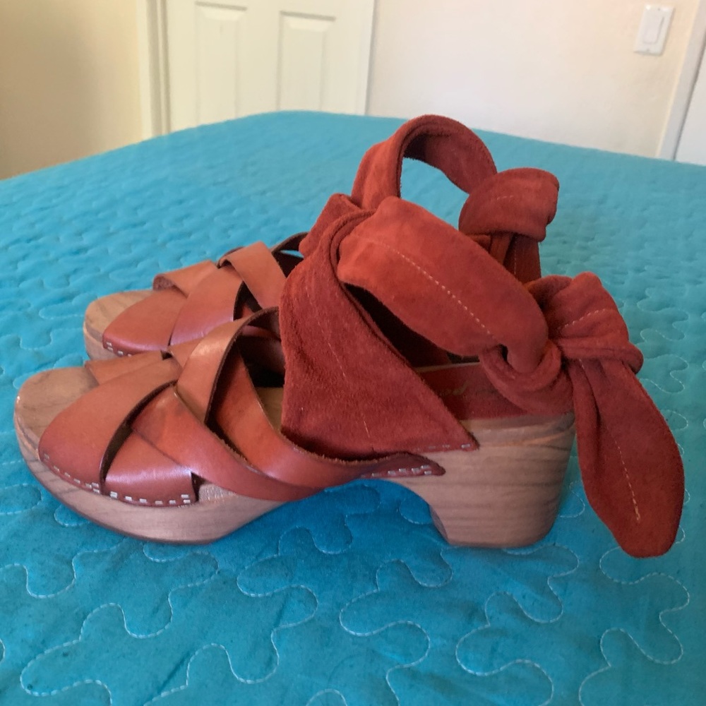 🇪🇸Free People Made in Spain - Burnt Orange Leather Sandals - Picture 2 of 11